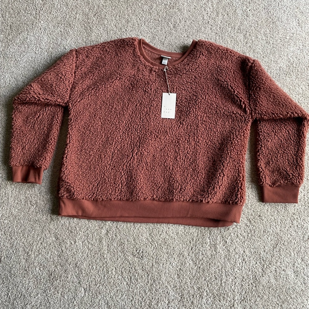 Women’s Sweater Size: XXL NWT
